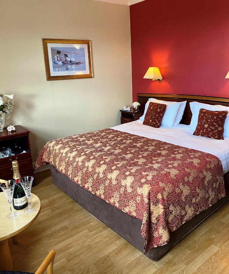 O'Shea'S Hotel ترامور المظهر الخارجي الصورة