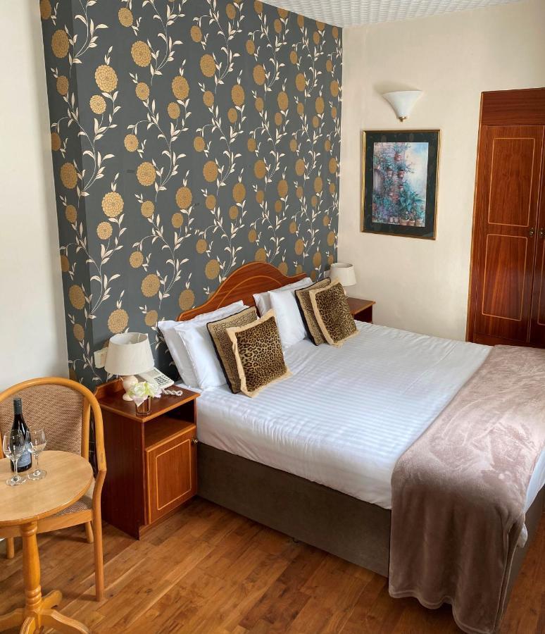 O'Shea'S Hotel ترامور المظهر الخارجي الصورة